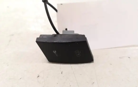 Central locking switch button