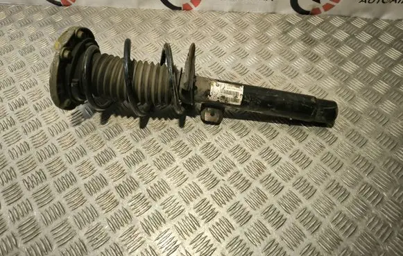 BMW 2 F22 F23 Front shock absorber/damper 6873723