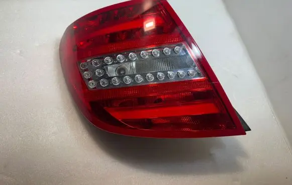 Mercedes-Benz C W204 Rear/tail lights 2048206264 A2048206264