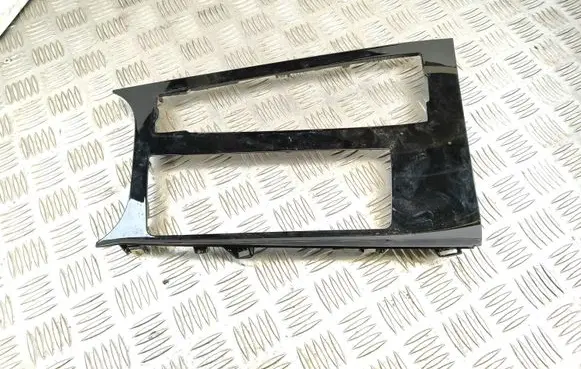 Peugeot 508 II Panel trim 9813703277