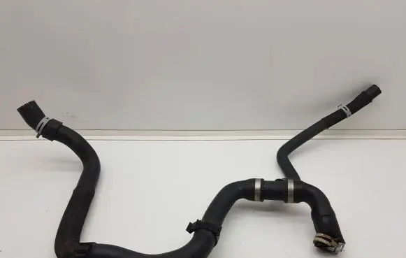 Ford Kuga II Engine coolant pipe/hose FV418286AG