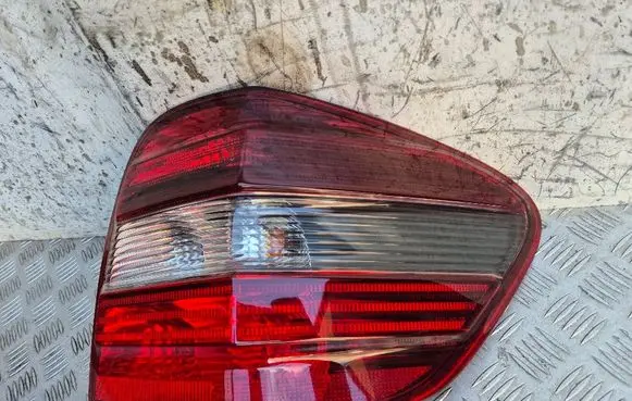 Rear/tail lights