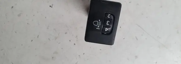 Toyota Auris E180 Light switch