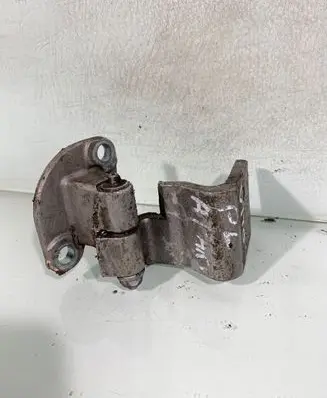 Mercedes-Benz Vito Viano W639 Front door lower hinge 