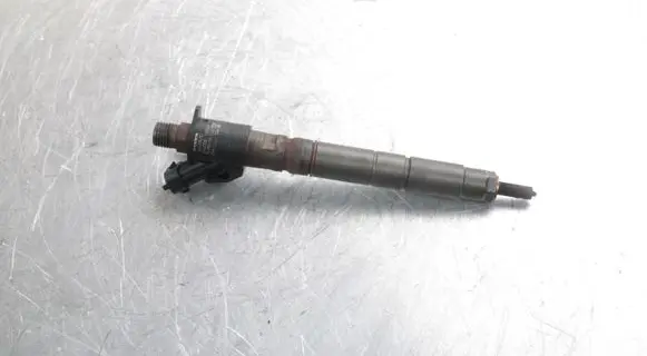 Volvo XC70 Fuel injector 31272690 0445116016