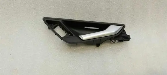 Audi TT TTS RS Mk3 8S Front door interior handle 8S0837020A