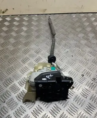 Audi A6 C7 Front door lock 8J1837015D