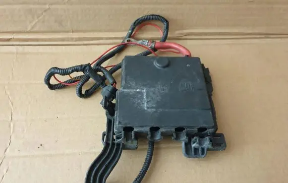 Volvo C30 Fuse module 31300557