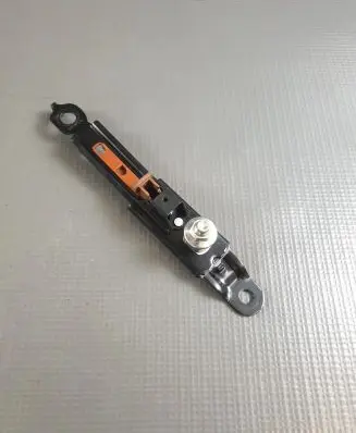 Toyota RAV 4 (XA50) Seat belt height adjuster E563003