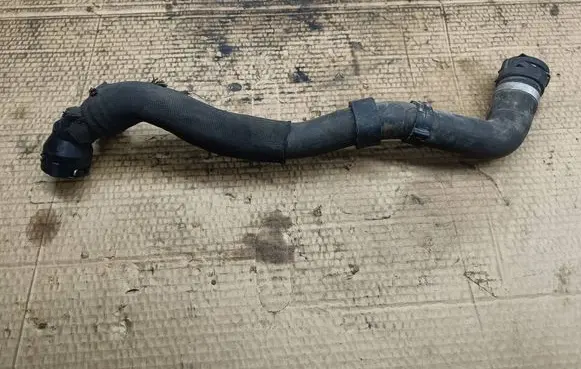 Skoda Yeti (5L) Engine coolant pipe/hose 1K0122291C 3B0122291K