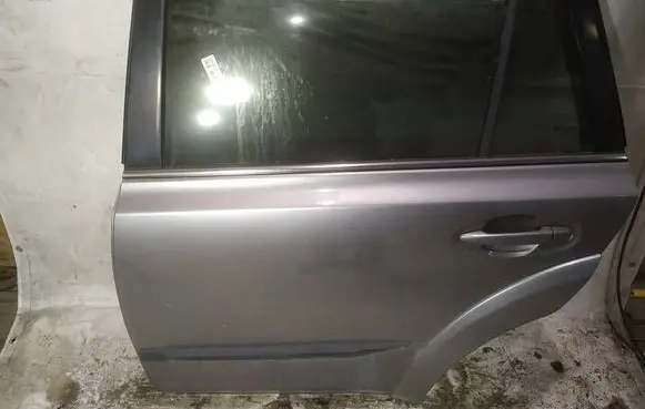Rear door