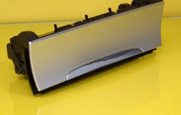 Volkswagen PASSAT B6 Car ashtray 3C0863284