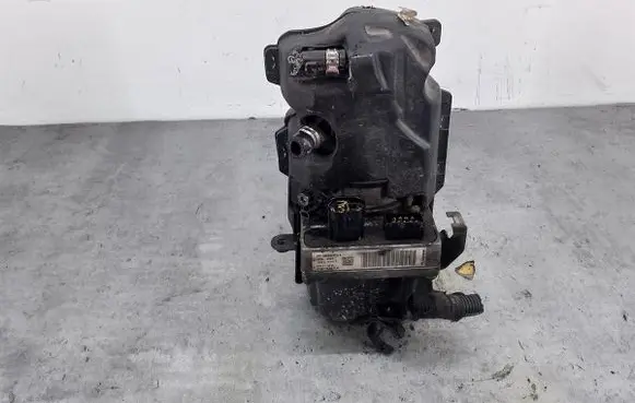 Citroen C5 Power steering pump 9682185480