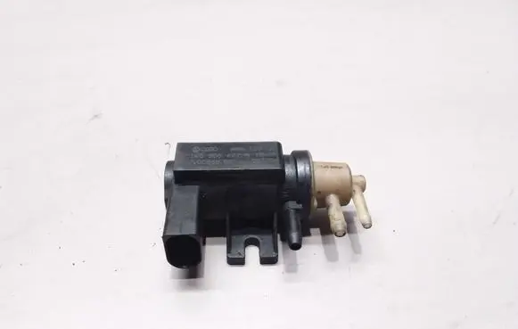 Vacuum valve