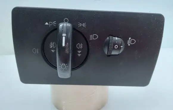 Ford Mondeo Mk III Light switch 1S7T13A024