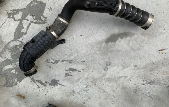 BMW X1 F48 F49 Intercooler hose/pipe 8577233