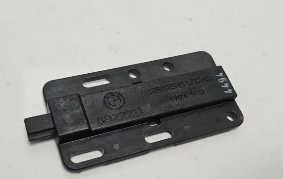 BMW 1 E82 E88 Keyless (KESSY) go control unit/module 6922211