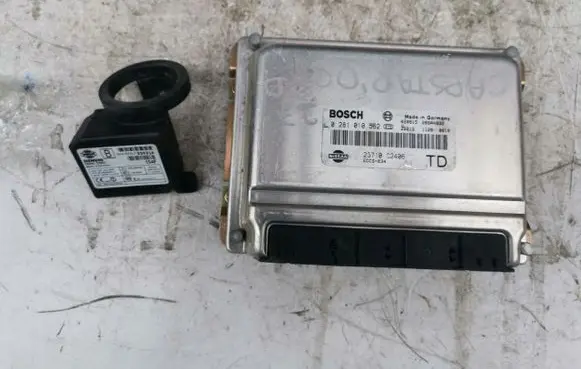 Nissan Cab Star Immobilizer control unit/module 0281010562