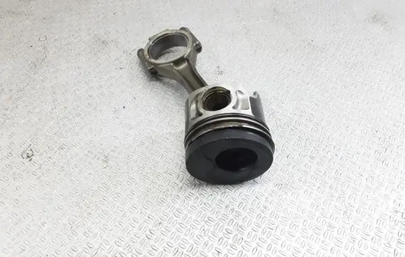 Ford Galaxy Piston with connecting rod