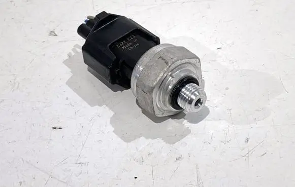 Mazda 6 Air conditioning (A/C) pressure sensor 42CP8-13