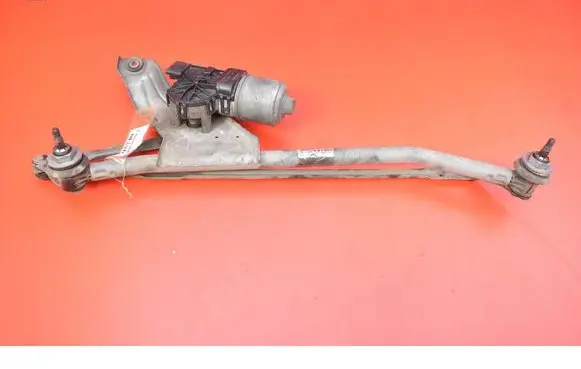 Dacia Duster Front wiper linkage and motor 8200619512