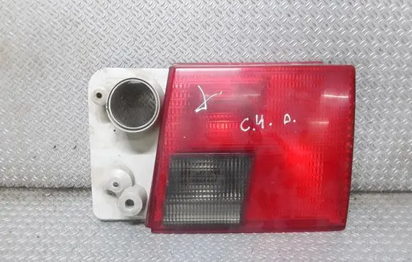 Audi A6 S6 C4 4A Tailgate rear/tail lights 4A0945094