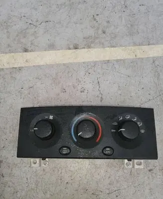 Jeep Grand Cherokee (WJ) Climate control unit P55115904