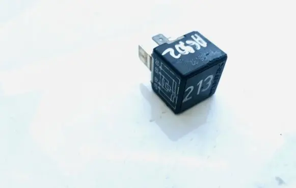 Audi A4 S4 B5 8D Other relay 443951253j 899511000
