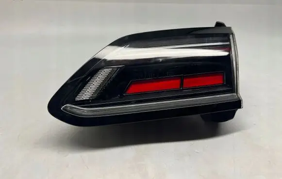 Volkswagen Arteon Tailgate rear/tail lights 3G8945308AD