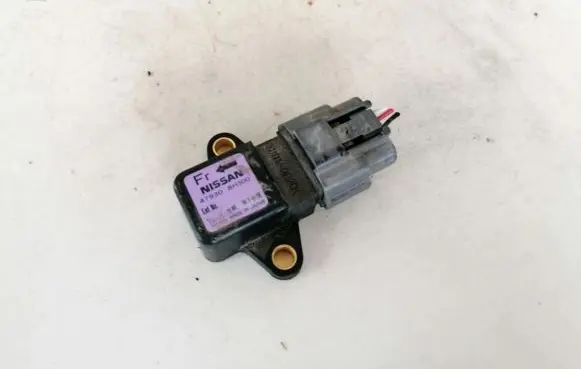 Nissan X-Trail T30 ESP acceleration yaw rate sensor 479308h300