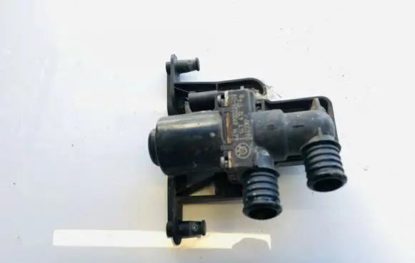BMW 5 E60 E61 Coolant heater control valve 6411692022602 1147412174
