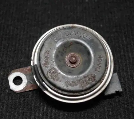 Toyota Hilux (AN10, AN20, AN30) Horn signal 000026