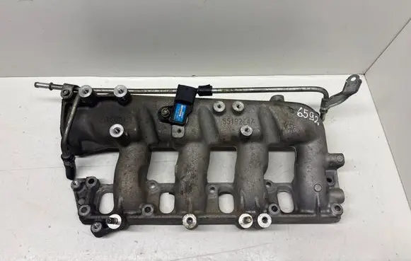 Toyota Yaris Intake manifold 55192747