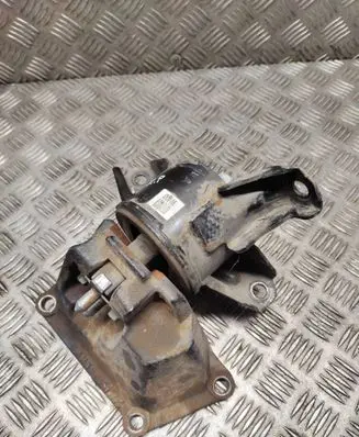 Hyundai Santa Fe Gearbox mount 