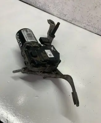 Opel Zafira C Wiper motor W000037364