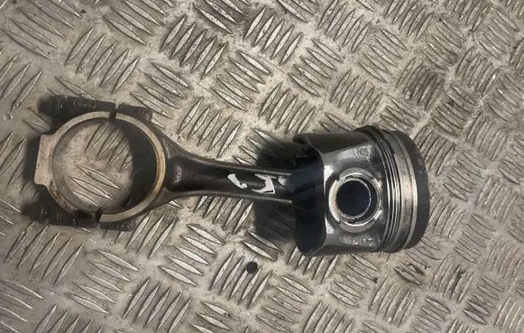 Volkswagen Transporter - Caravelle T5 Piston with connecting rod
