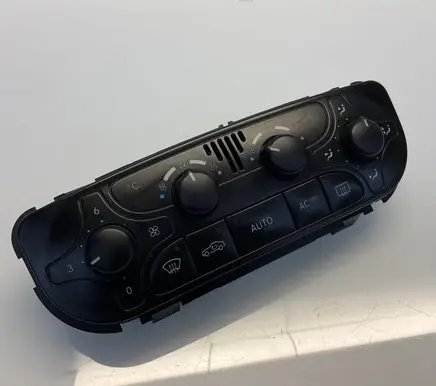Mercedes-Benz C W203 Climate control unit A2098300085 9140010497 D322192