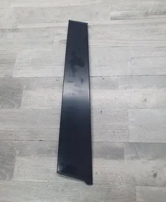 Mercedes-Benz ML AMG W164 Front door glass trim molding 