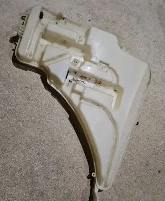 BMW 3 F30 F35 F31 Windshield washer fluid reservoir/tank 7241679