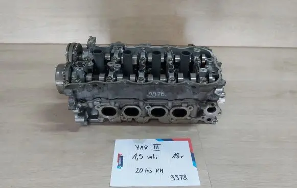 Toyota Yaris Engine head 