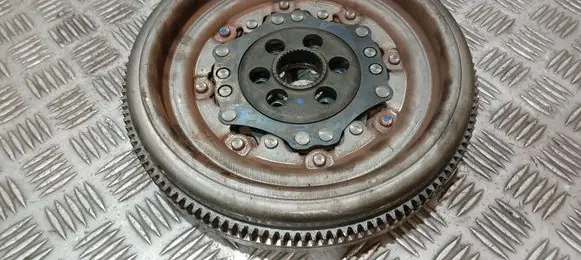 Volkswagen PASSAT B7 Flywheel 415074409