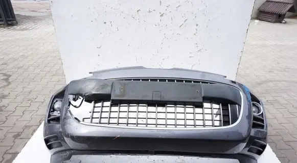 Peugeot 4007 Front bumper