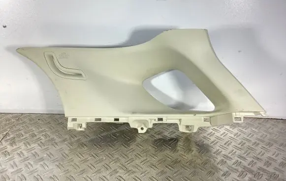 Lexus CT 200H (C) pillar trim 6247076011 6247076021