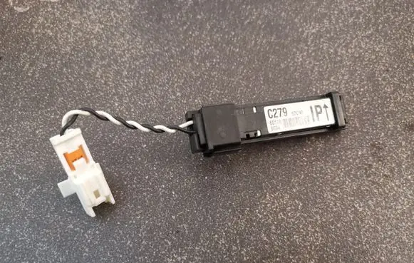 Interior comfort aerial antenna