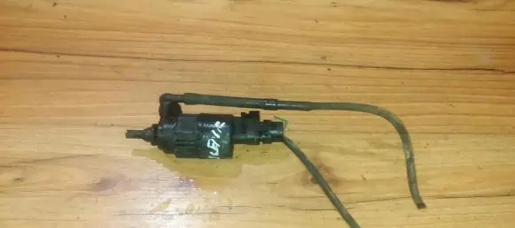 Renault Scenic I Windscreen/windshield washer pump