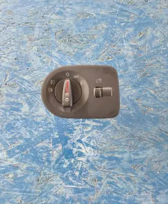 Seat Ibiza IV (6J,6P) Light switch 6J1941531L