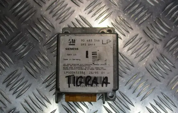 Opel Tigra B Airbag control unit/module 90483546