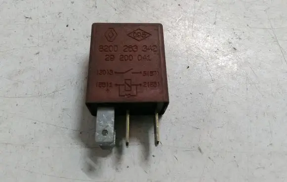 Renault Clio II Other relay 8200263342