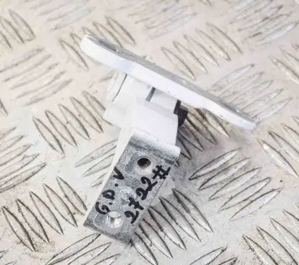 Volvo XC90 Rear door upper hinge 31424588