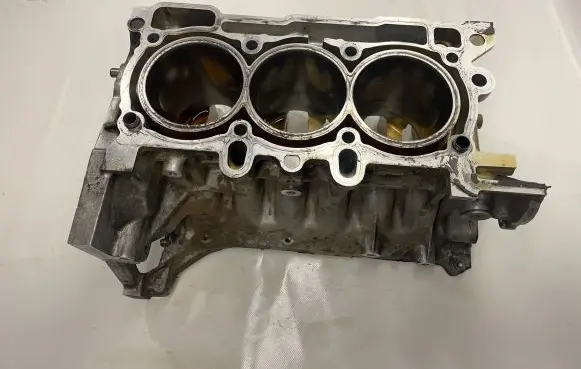 Subaru Outback (BS) Engine block 